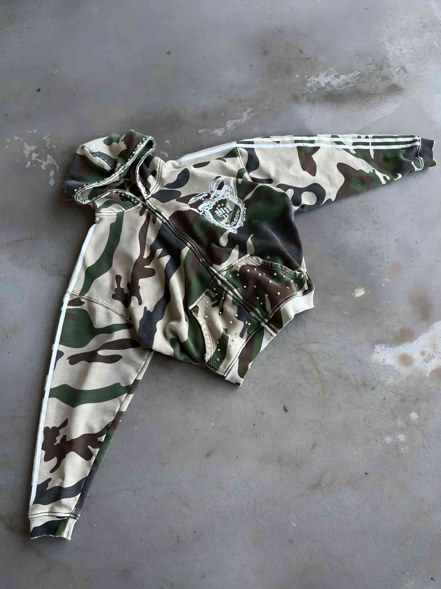 Camo Zipper